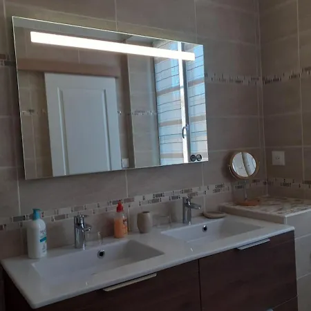 La Maison De La Fontaine, Bocage Guest house 3*