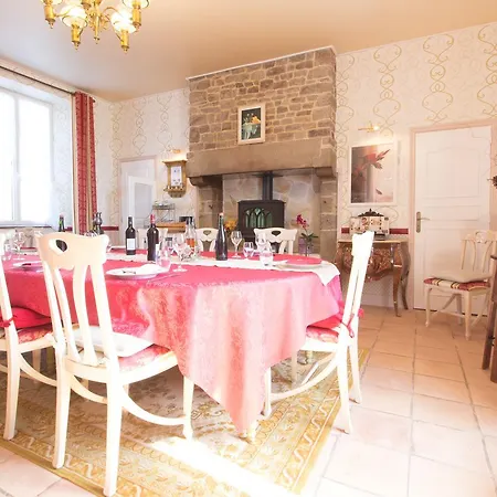 La Maison De La Fontaine, Bocage Le Bény-Bocage