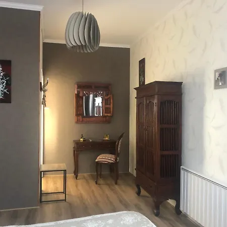 La Maison De La Fontaine, Bocage 게스트하우스 3*