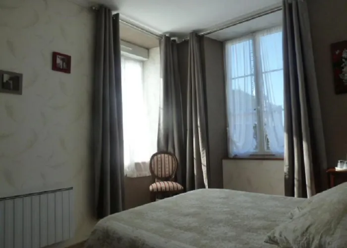 La Maison De La Fontaine, Bocage 3*