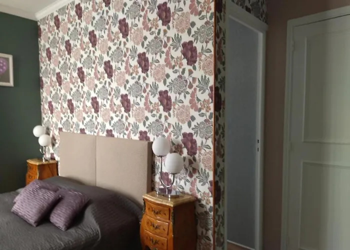 La Maison De La Fontaine, Bocage Guest house