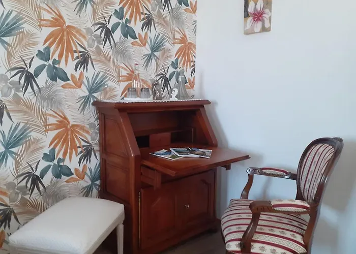 Guest house La Maison De La Fontaine, Bocage 3*