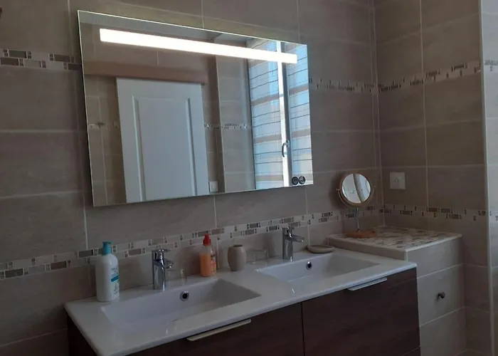 La Maison De La Fontaine, Bocage Guest house 3*